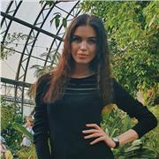 PhD étudiante donne des cours de la langue russe pour les francophones